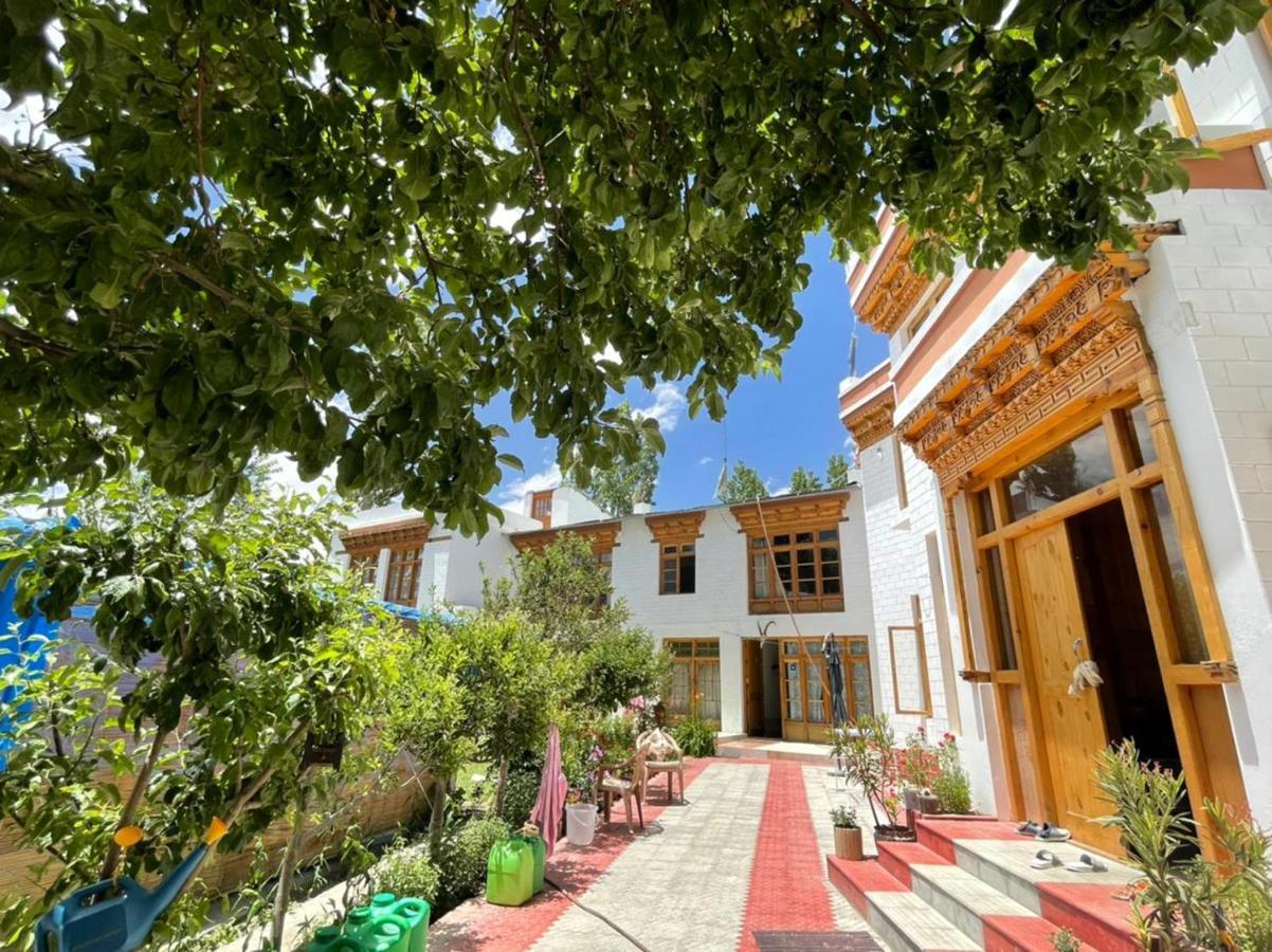 Jimmy'S Homestay Leh Esterno foto