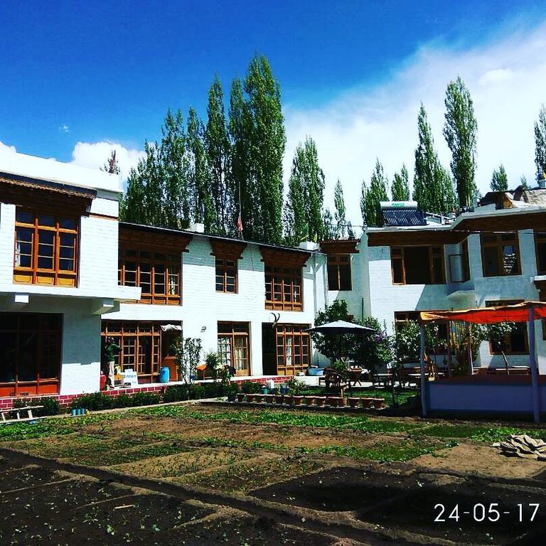 Jimmy'S Homestay Leh Esterno foto
